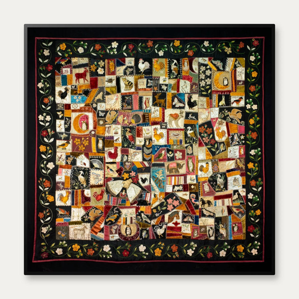 Crazy Quilt med dyr - Patchworkkunst af Florence Elizabeth Marvin – billede 1